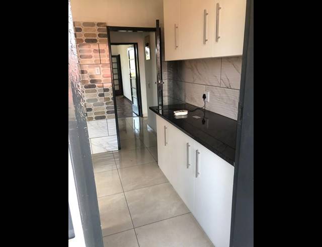 2 BEDROOM PROPERTY TO RENT IN PRIMROSE